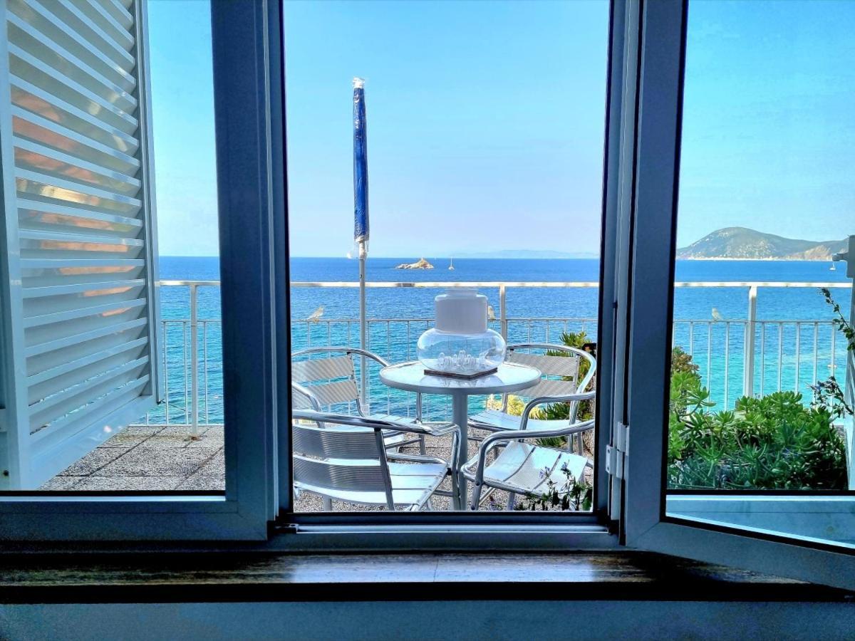 Appartamenti La Terrazza Sulle Ghiaie - Goelba Portoferraio Zewnętrze zdjęcie