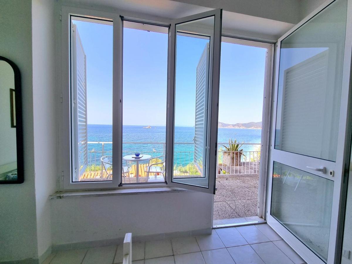 Appartamenti La Terrazza Sulle Ghiaie - Goelba Portoferraio Zewnętrze zdjęcie