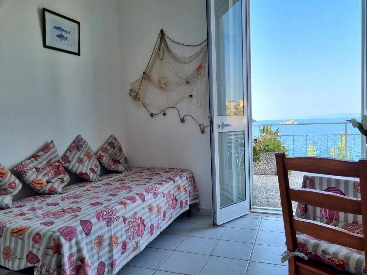 Appartamenti La Terrazza Sulle Ghiaie - Goelba Portoferraio Pokój zdjęcie